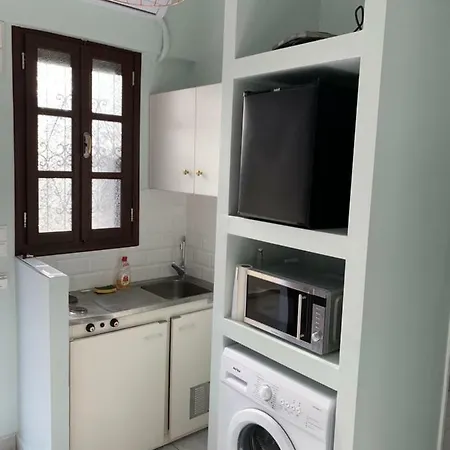 Апартаменти Stylish New Studio In Old Town Rhodes *